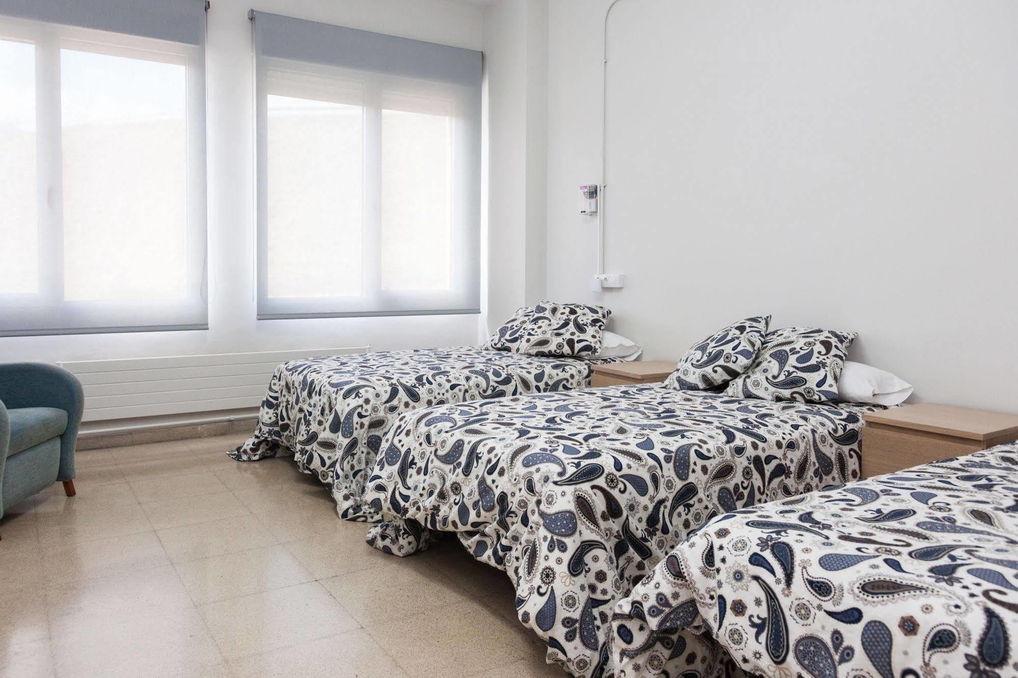 Residencia Albergue Jaca Exterior foto
